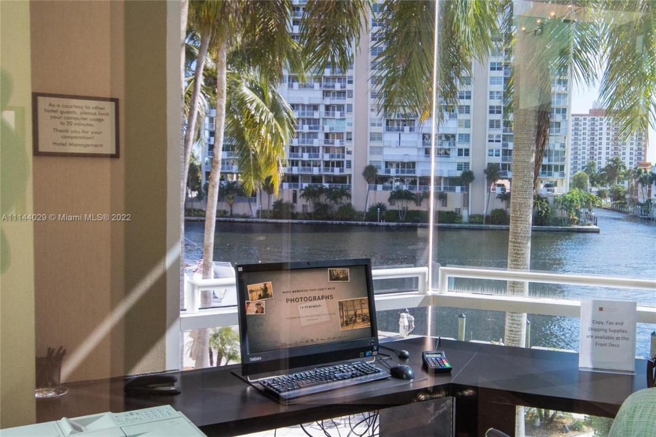 Gallery One - A Doubletree Suites By Hilton Hotel Fort Lauderdale Extérieur photo