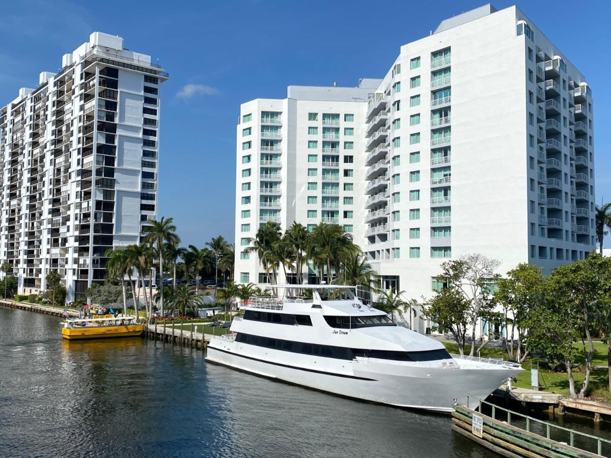 Gallery One - A Doubletree Suites By Hilton Hotel Fort Lauderdale Extérieur photo