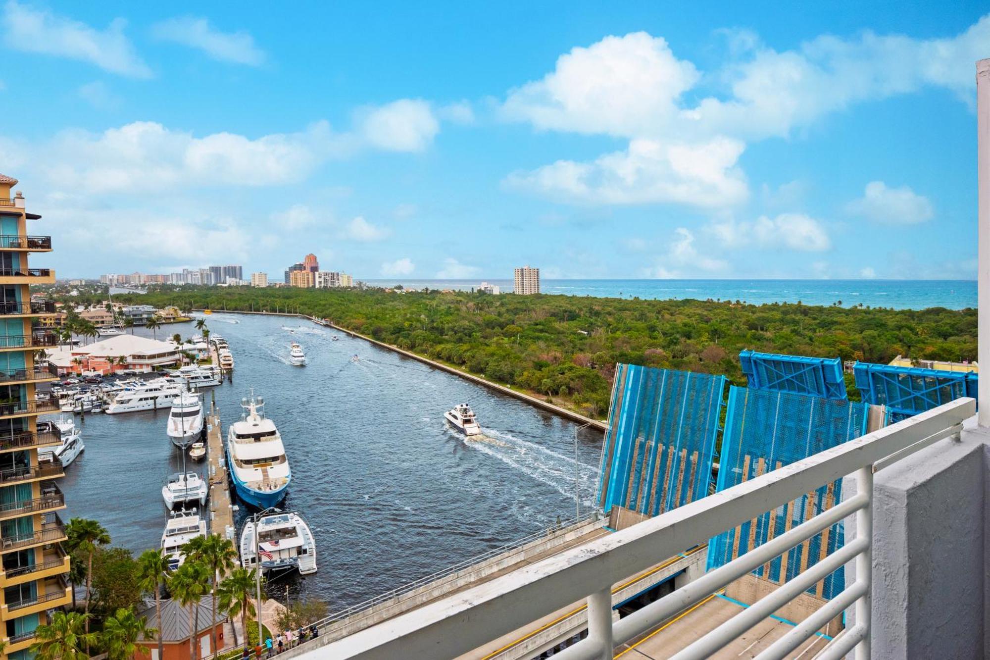 Gallery One - A Doubletree Suites By Hilton Hotel Fort Lauderdale Extérieur photo