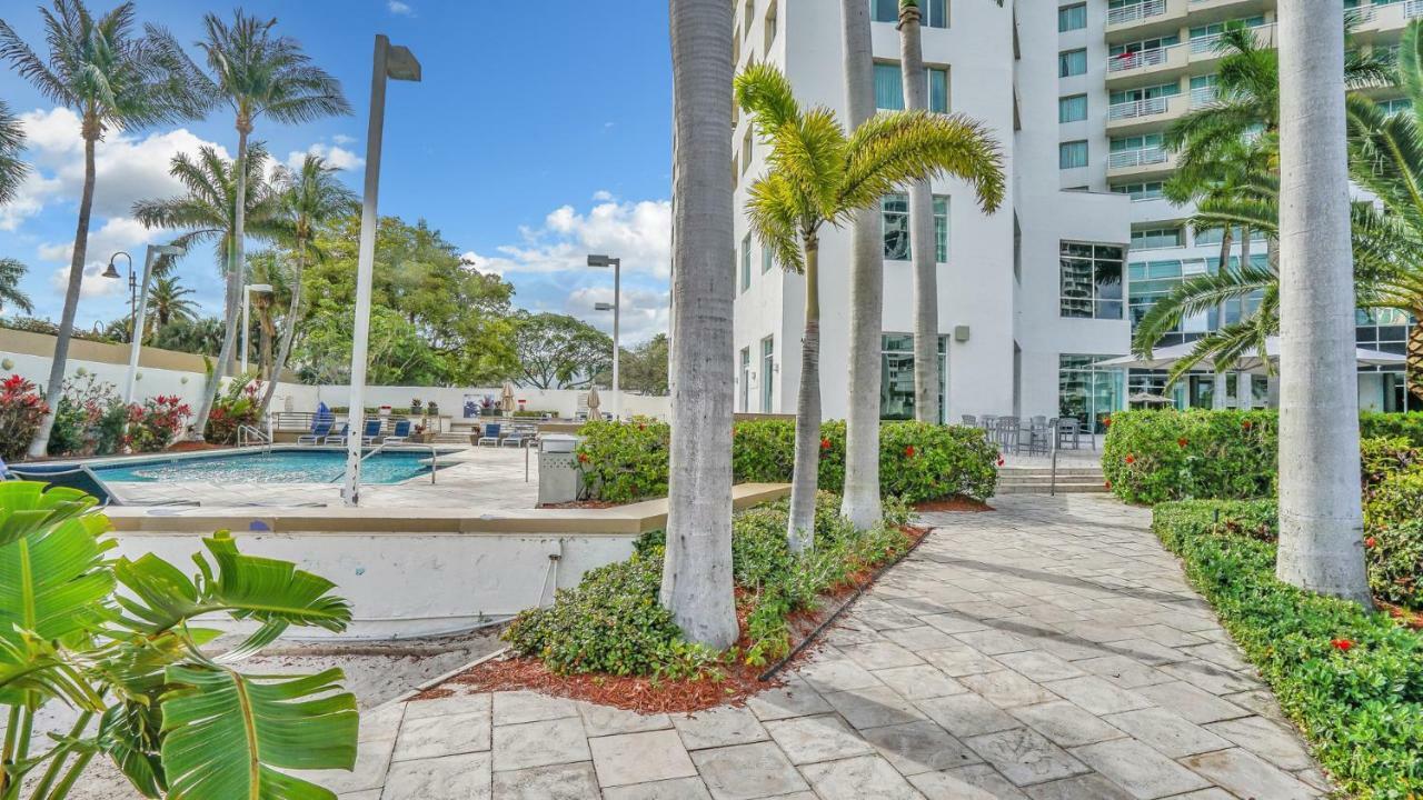 Gallery One - A Doubletree Suites By Hilton Hotel Fort Lauderdale Extérieur photo