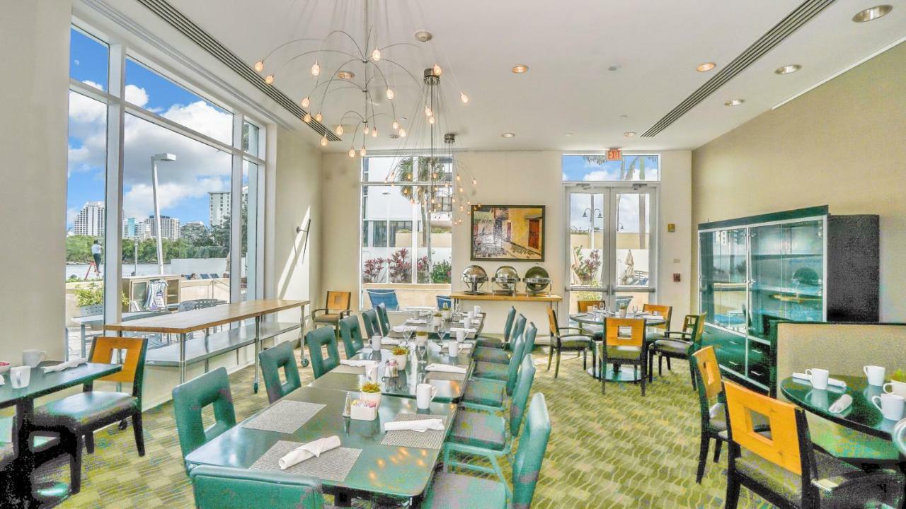 Gallery One - A Doubletree Suites By Hilton Hotel Fort Lauderdale Extérieur photo