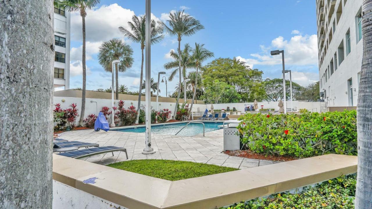 Gallery One - A Doubletree Suites By Hilton Hotel Fort Lauderdale Extérieur photo