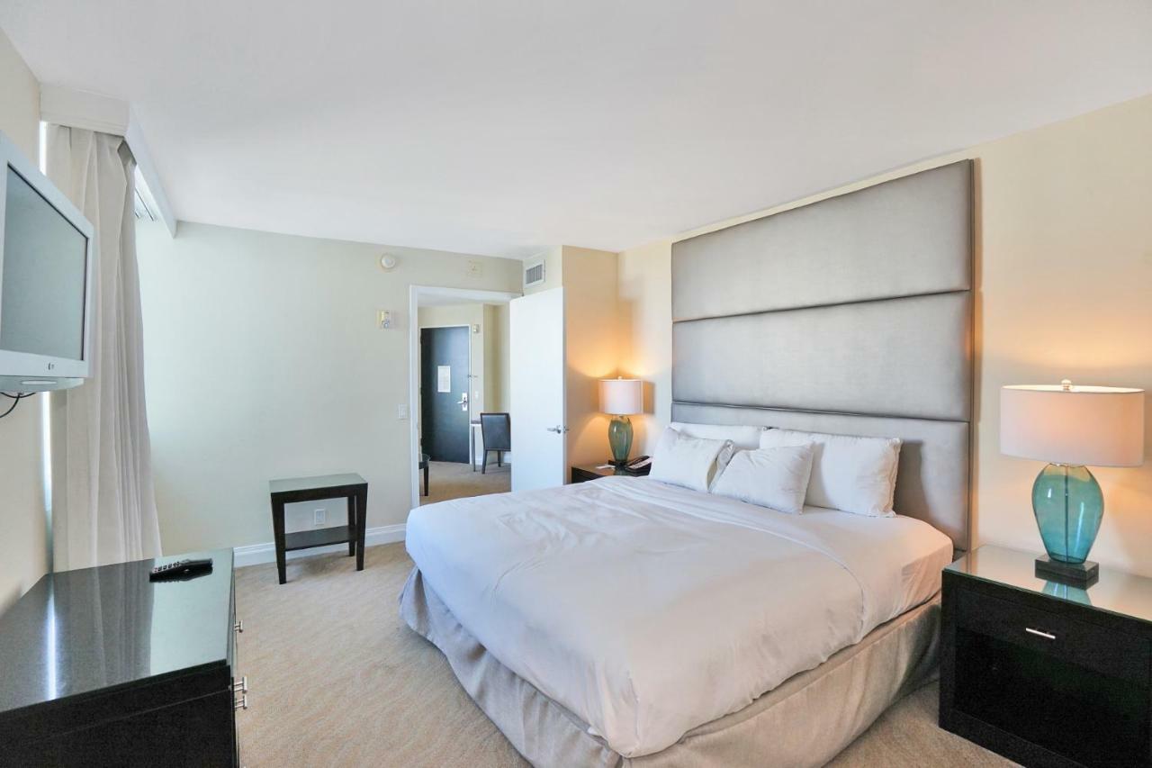Gallery One - A Doubletree Suites By Hilton Hotel Fort Lauderdale Extérieur photo