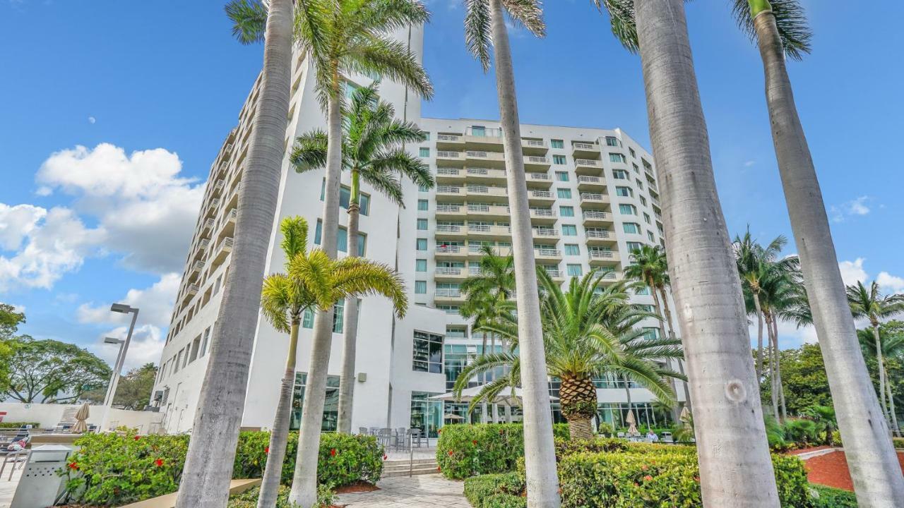 Gallery One - A Doubletree Suites By Hilton Hotel Fort Lauderdale Extérieur photo